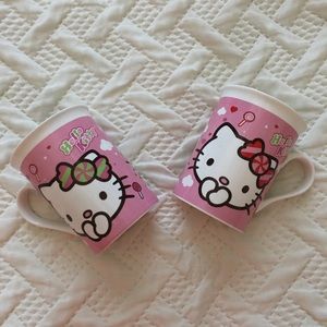 HELLO KITTY mugs